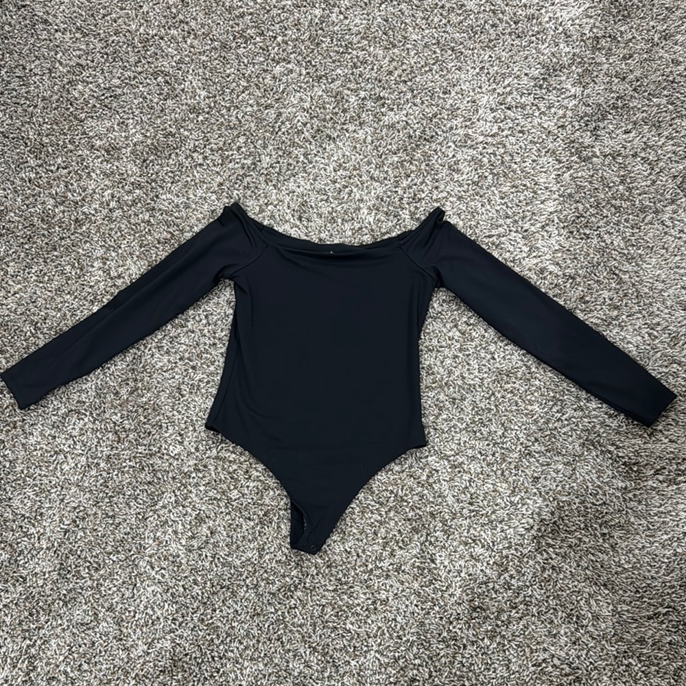 Nuuds off the shoulder black bodysuit
